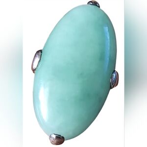 Elegant Silver and Green Stone Ring